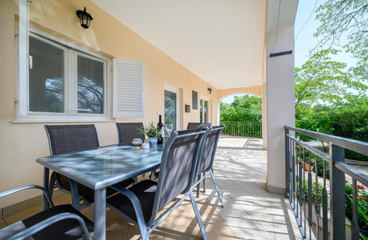 Holiday Home Rokoko Šibenik Eksteriør billede